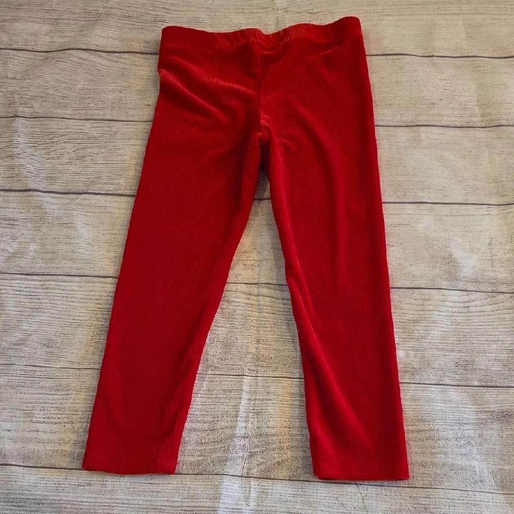 Vibrant Red Cropped Athletic Leggings